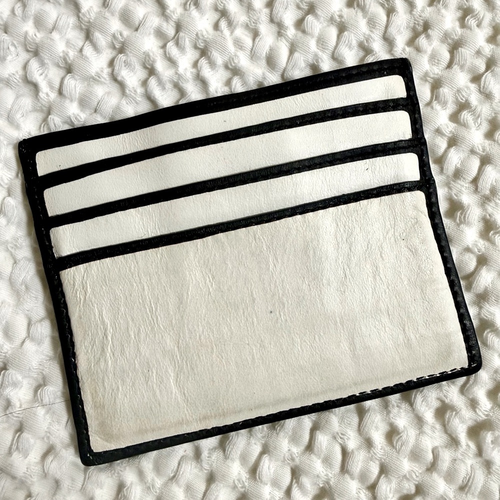 Fendi Joshua Vides White & Black Card Holder - Picture 2 of 11